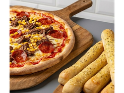 Pizza del mes + palitos