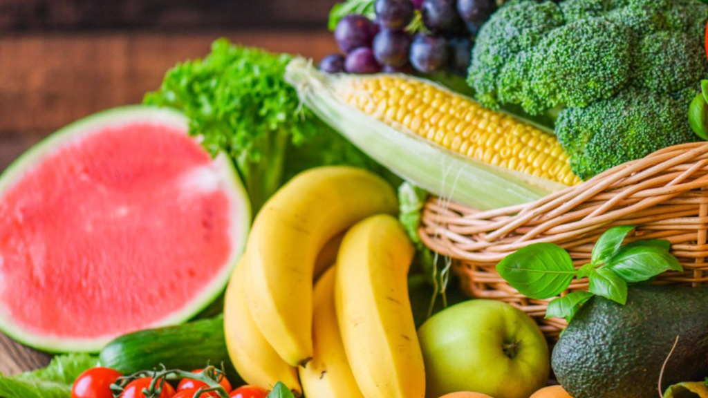 FRUTAS FRESCAS / FRESH FRUITS