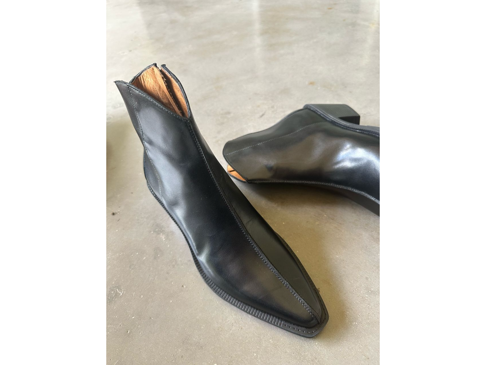 Bota  Lu cuero negro