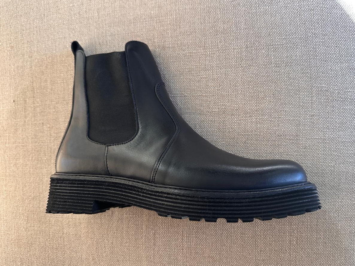 Bota  Vera cuero negro