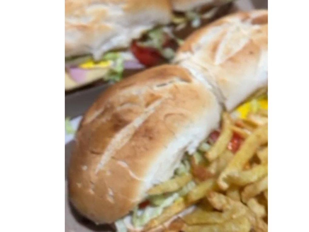 1 Sandwich de Mila + 6 empanadas de pollo