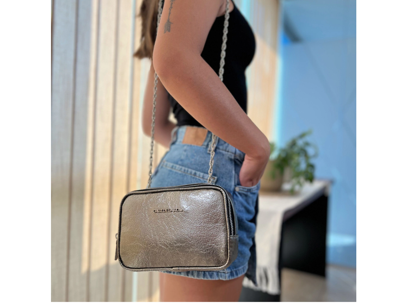 Bandolera Megan de Eco Cuero (PLATEADA)