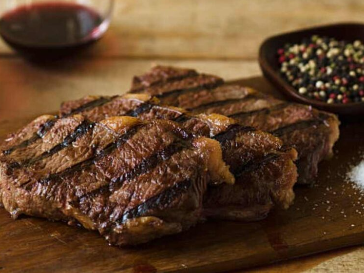 Churrasquitos de ternera con mil hojas de papa