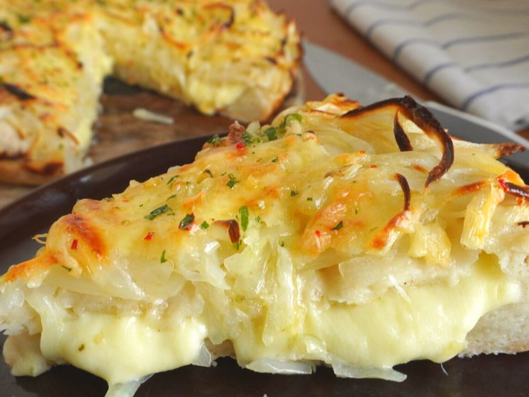 Pizzeta al roquefort