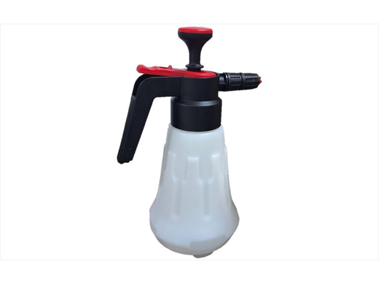 BOTELLA CON SPRAY UNIVERSAL 1.5 LTS