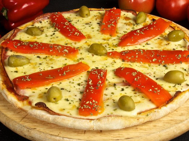 MUZZA CON MORRONES de MANOLO'S