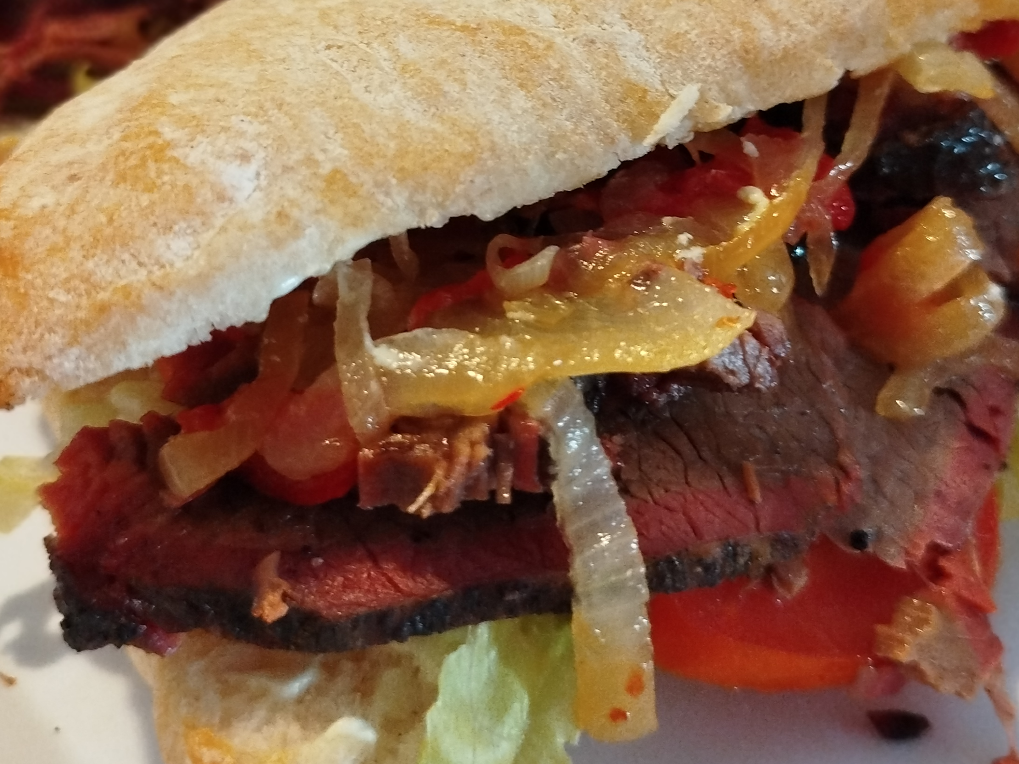 SANDWICH DE VACIO CON CRIOLLA SERRANA de MANOLO'S