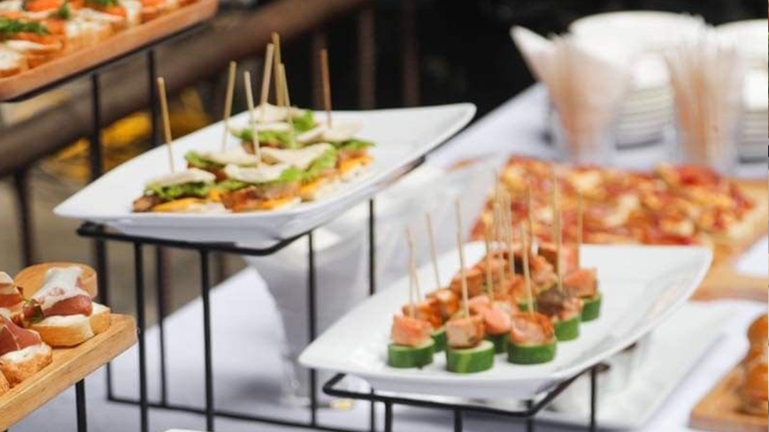 Alzadas para catering en Hierro/Madera
