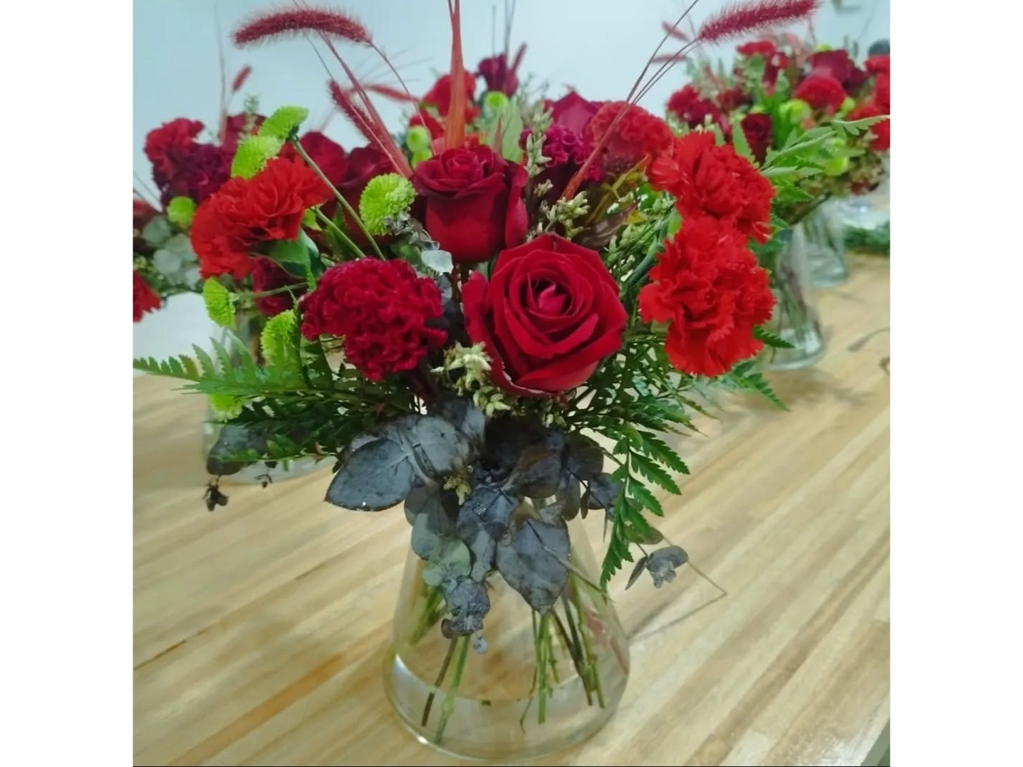 FLORERO DE VIDRIO CONICO