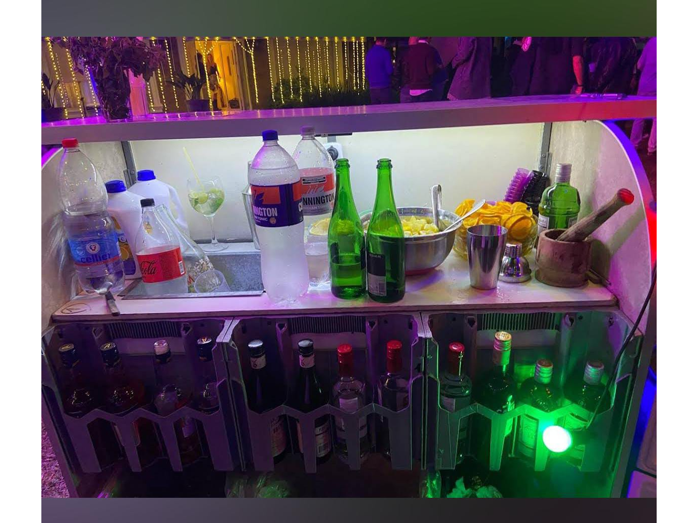 Barra para bartenders o aficionados, Plegable, trasladable con ruedas
