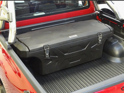 BAUL PLAST."EXPEDICION BOX 6/5" L.140cm AN.55cm AL.45cm Base 98cm