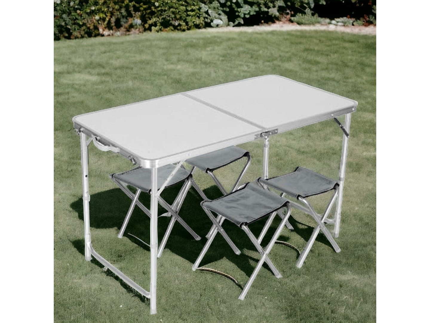 MESA PLEGABLE CON 4 BANQUITOS