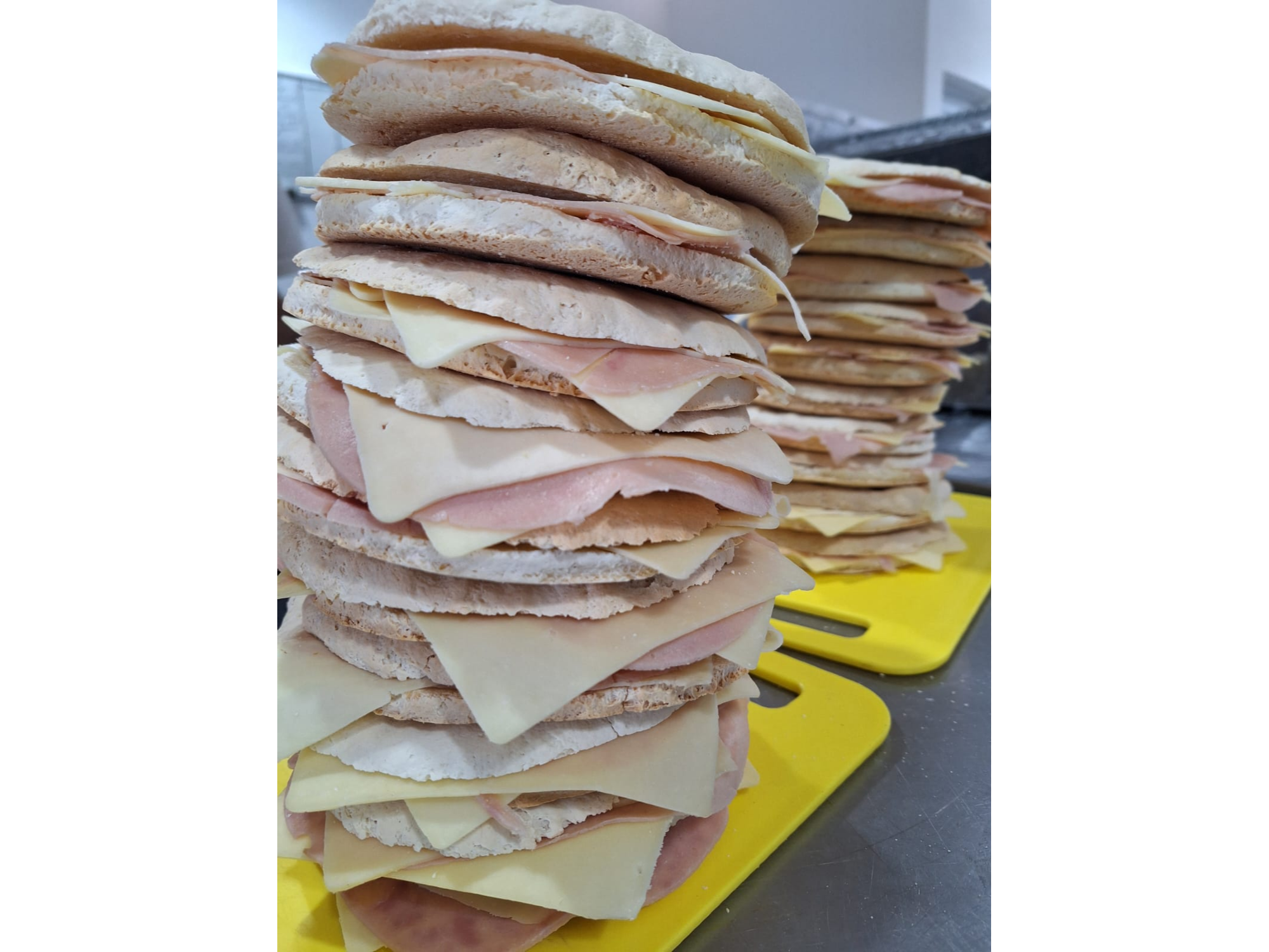 Pan Árabe relleno de Jamón y Queso SCARAMANZIA