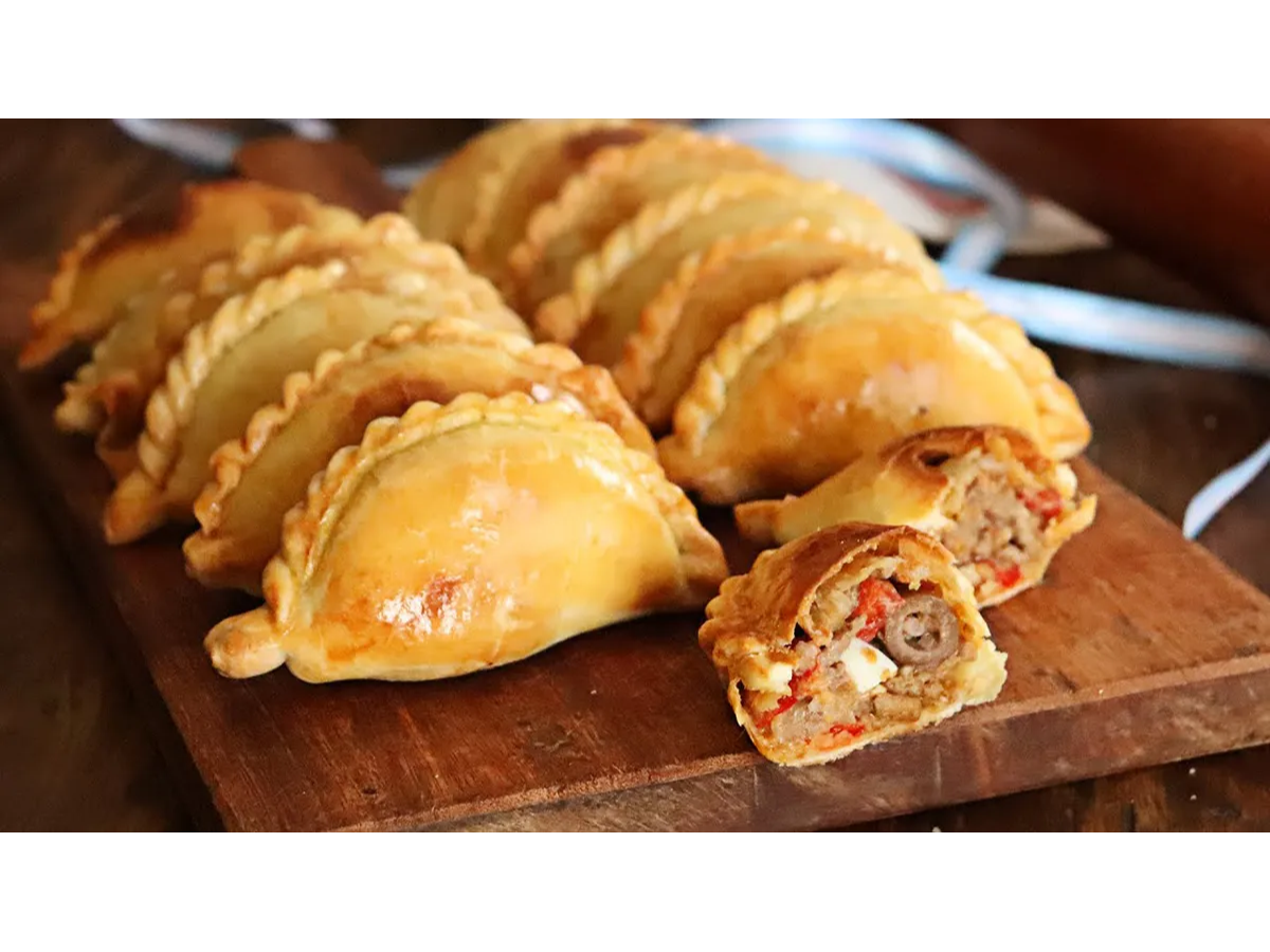 EMPANADAS DE CARNE CORTADA A CUCHILLO