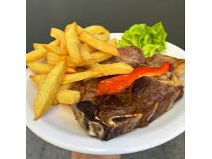 BIFE DE COSTILLA CON GUARNICION
