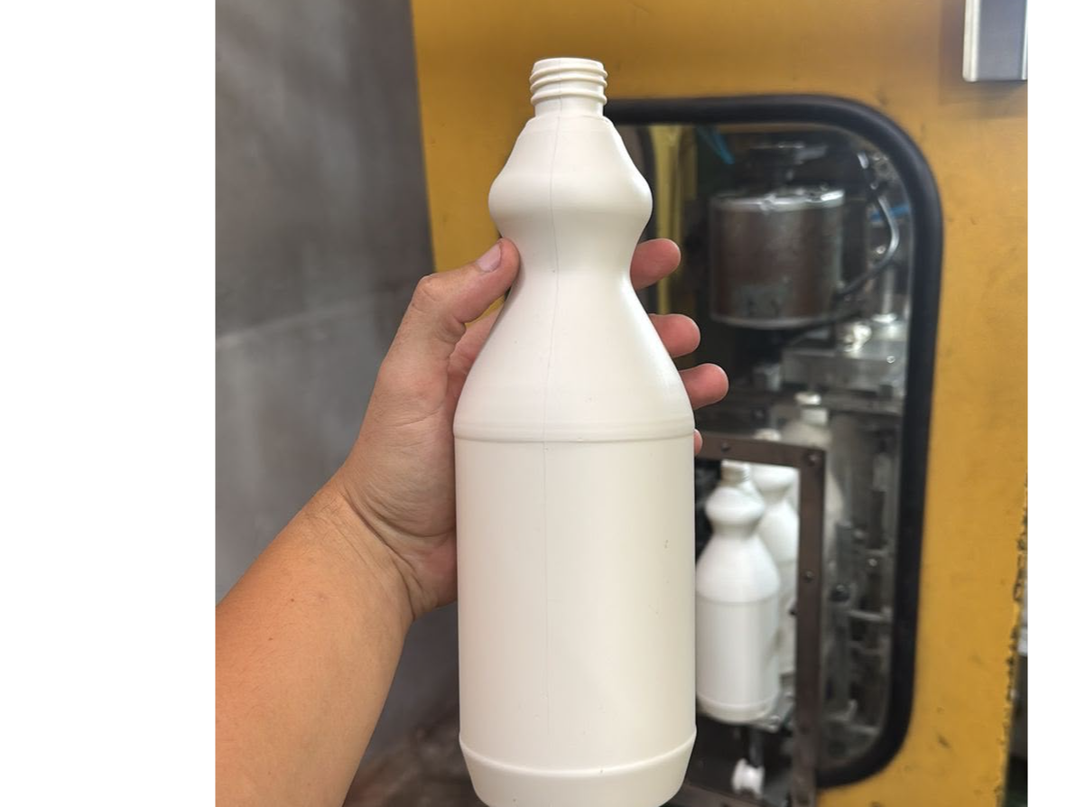 BOTELLA BLANCA CON TAPA PACK X 100 UNIDADES