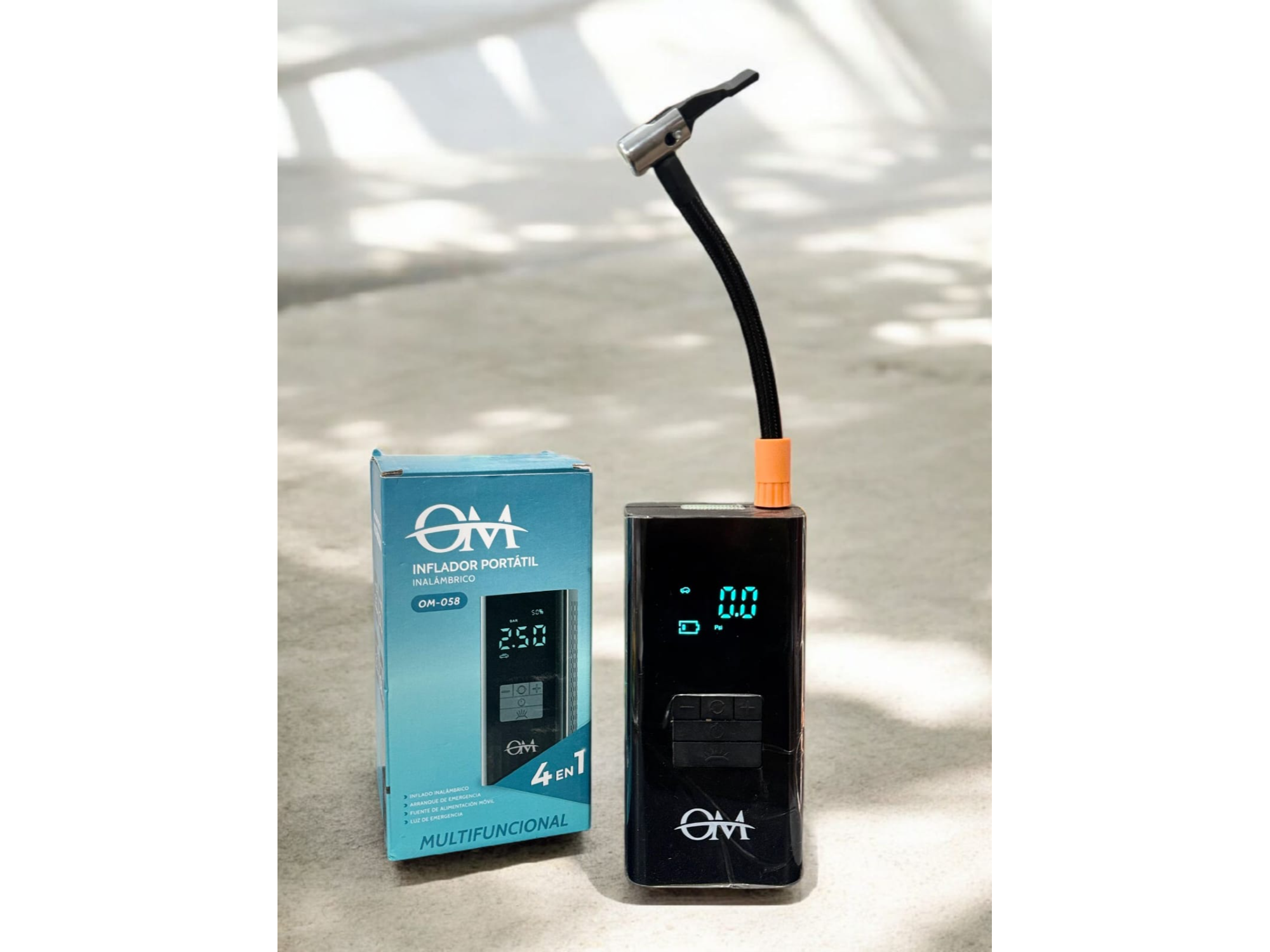 COMPRESOR DE AIRE PORTÁTIL "OM" SÚPER POTENTE