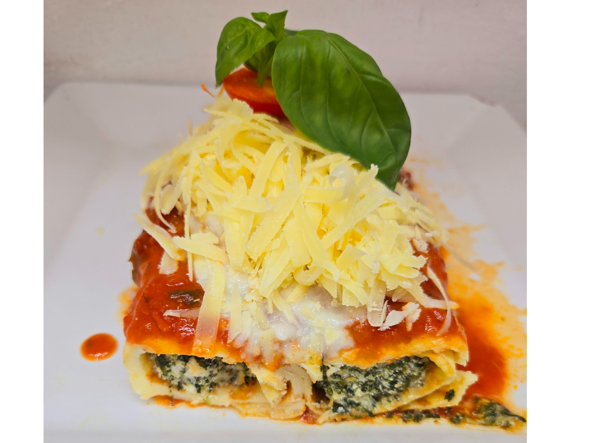 CANELONES DE VERDURA CON RICOTA de Confiteria moulin rouge