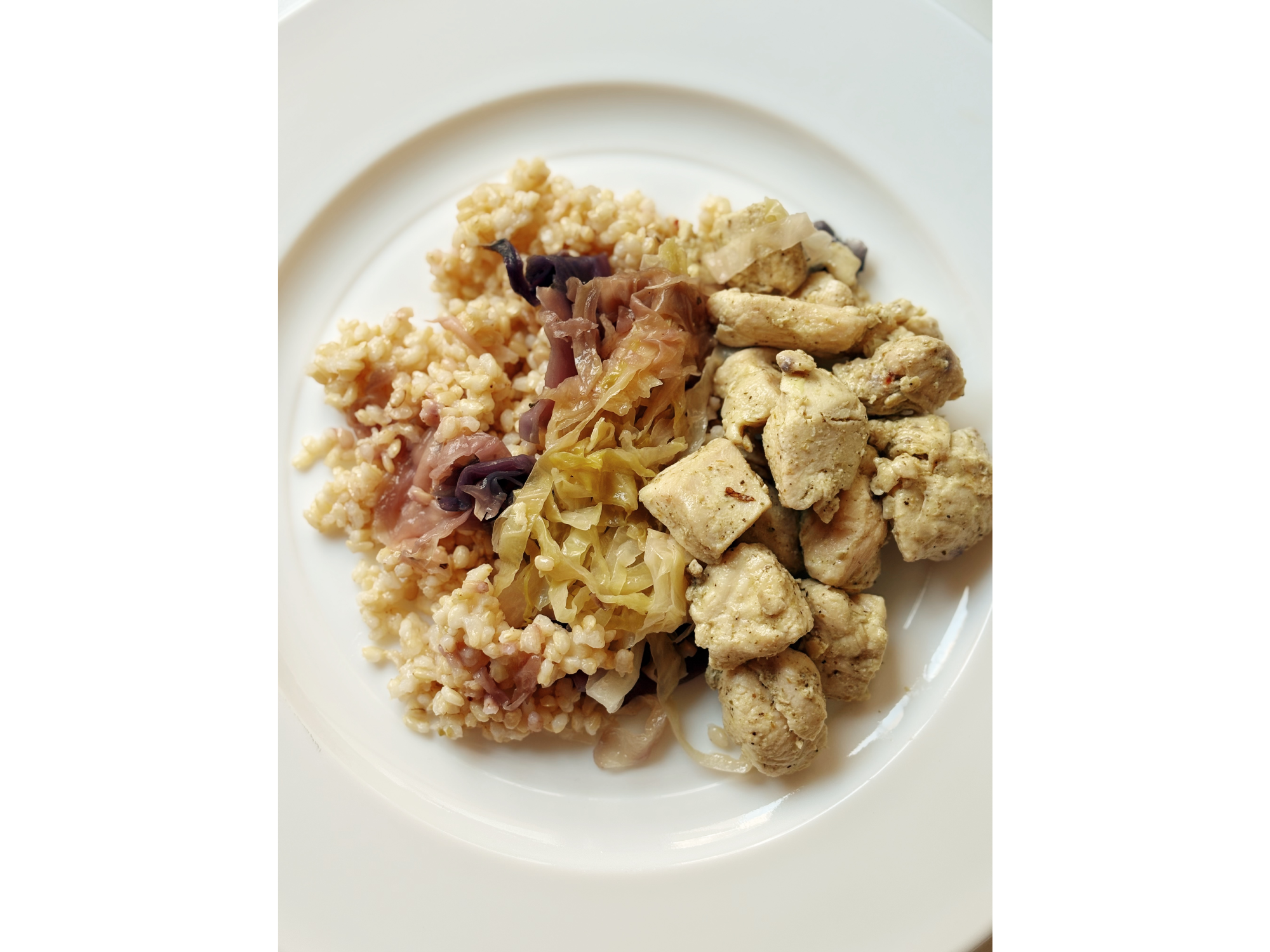 CERDO A LA MOSTAZA CON VEGETALES AL HORNO Y ARROZ YAMANI