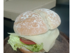 La Rincon Burger c/ guarnicion de papas fritas