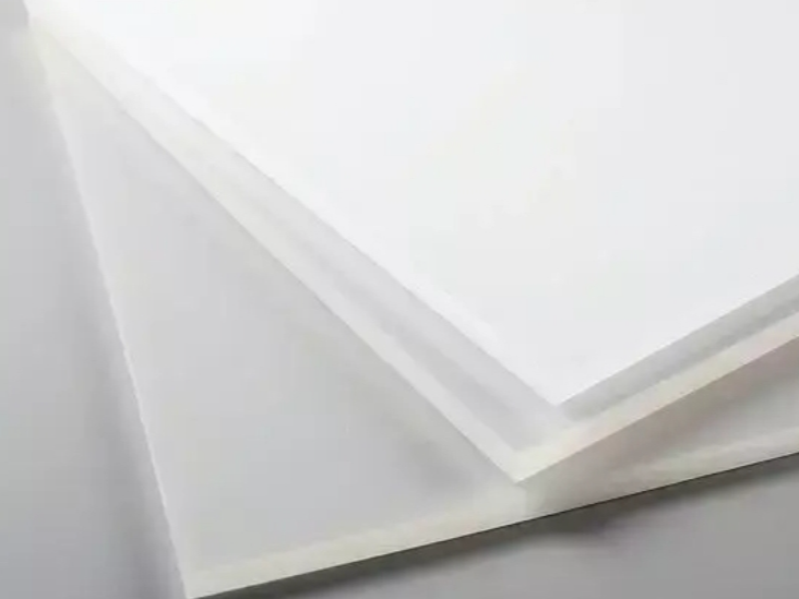 POLICARBONATO COMPACTO BLANCO TRASLUCIDO 3MM