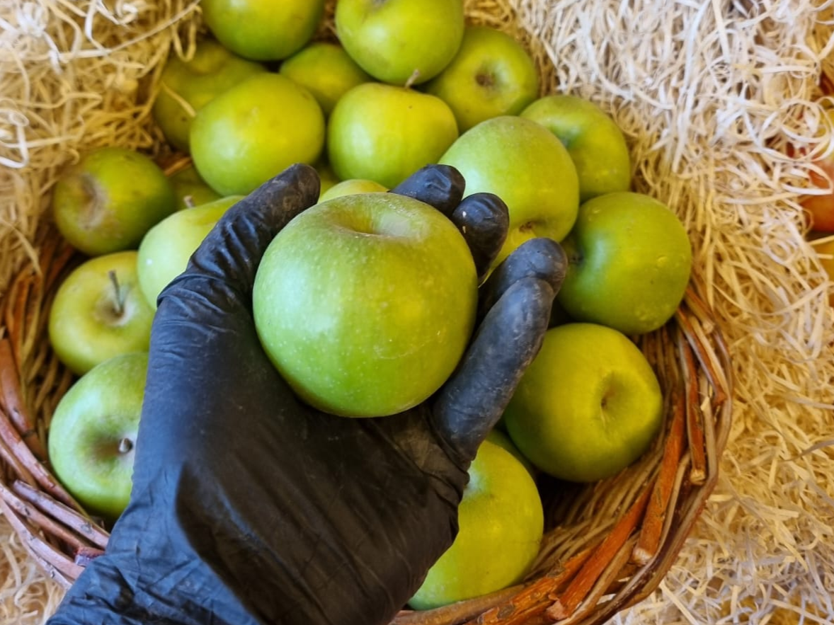 Manzanitas verdes.