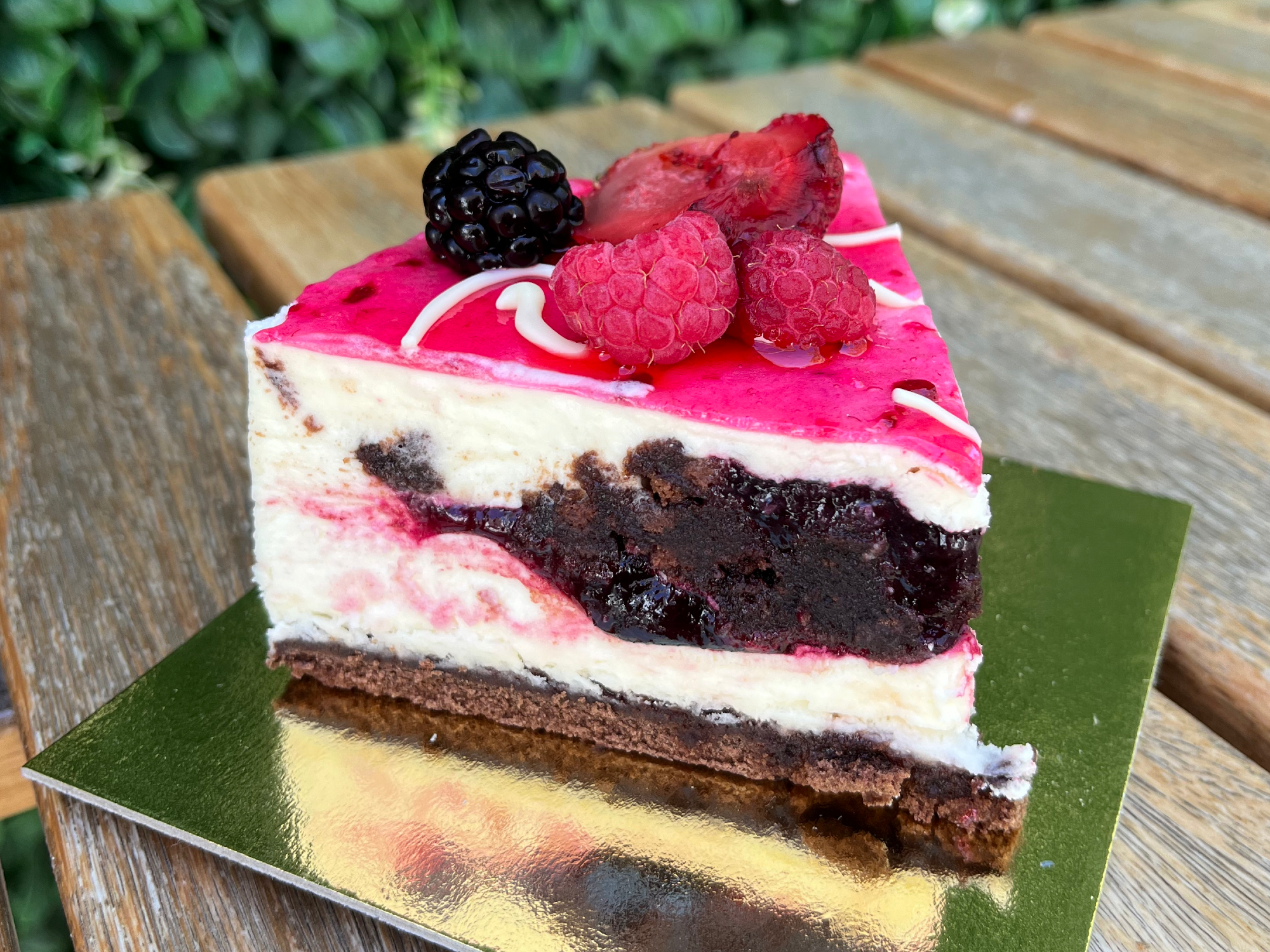 Porción de Cheesecake de frutos rojos