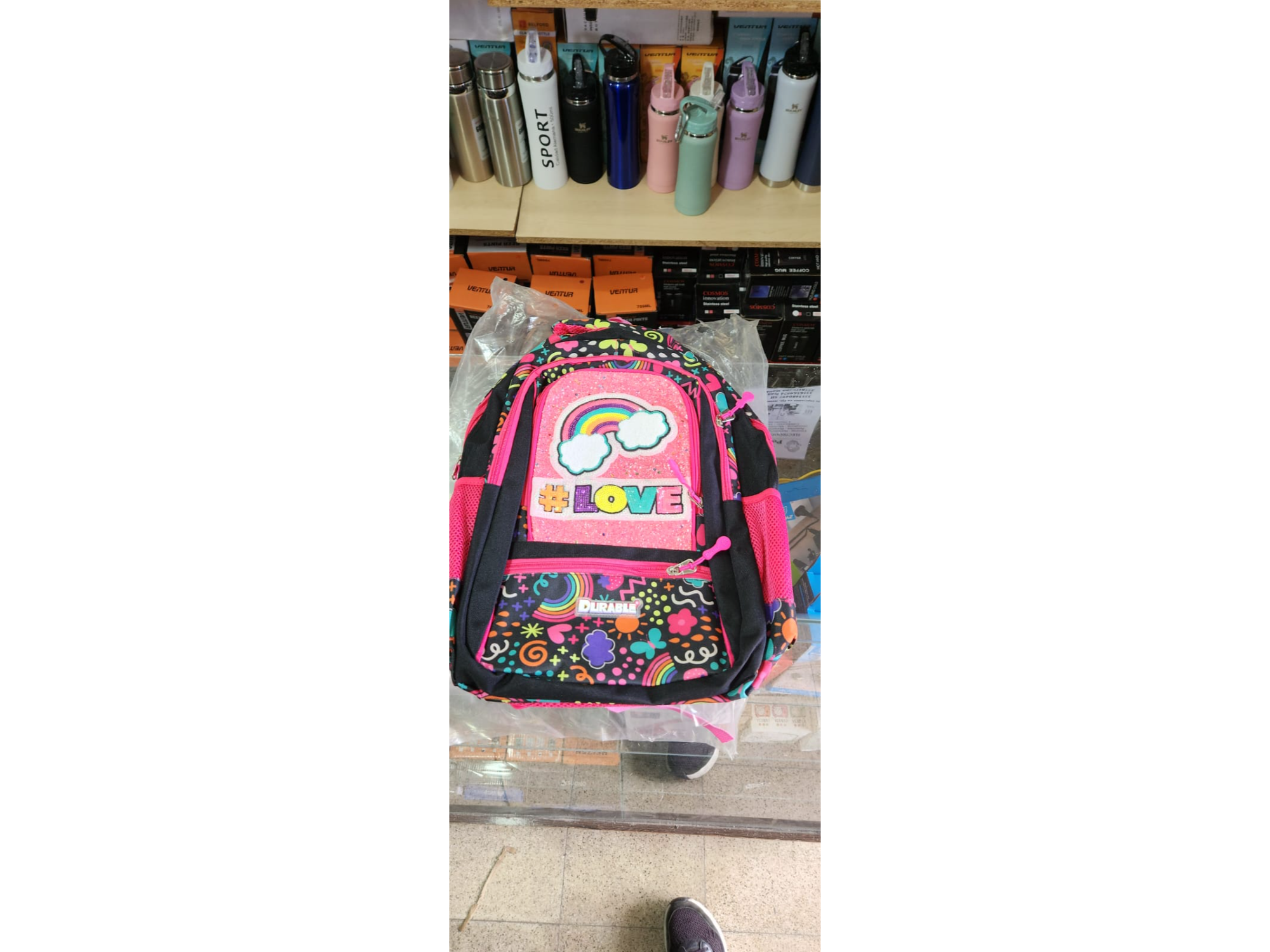 *Mochila durable premium con brillo*