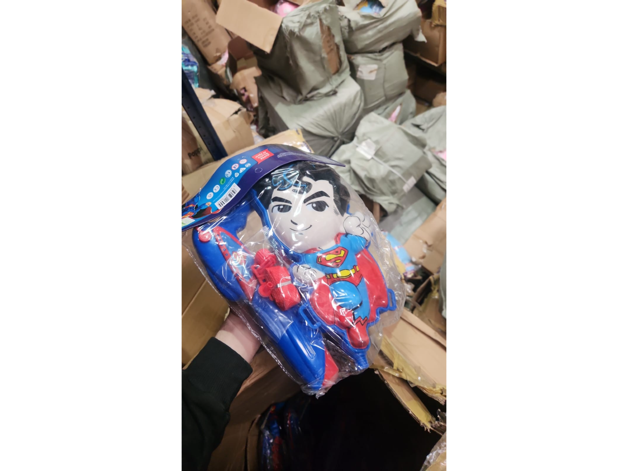 MOCHILA DE AGUA SUPERMAN