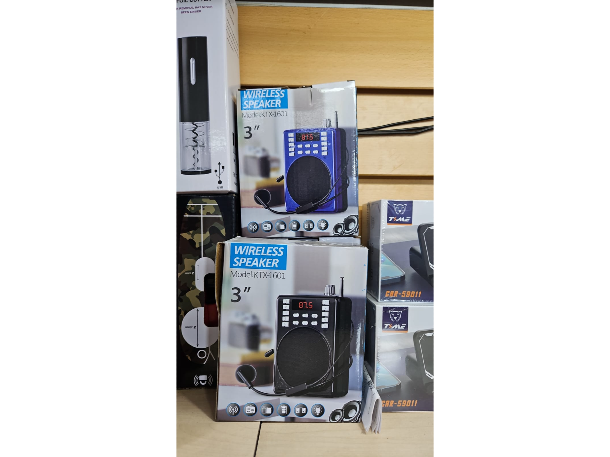 RADIO WIRELESS SPEAKER M/KTX-1601 DE 3 PULG