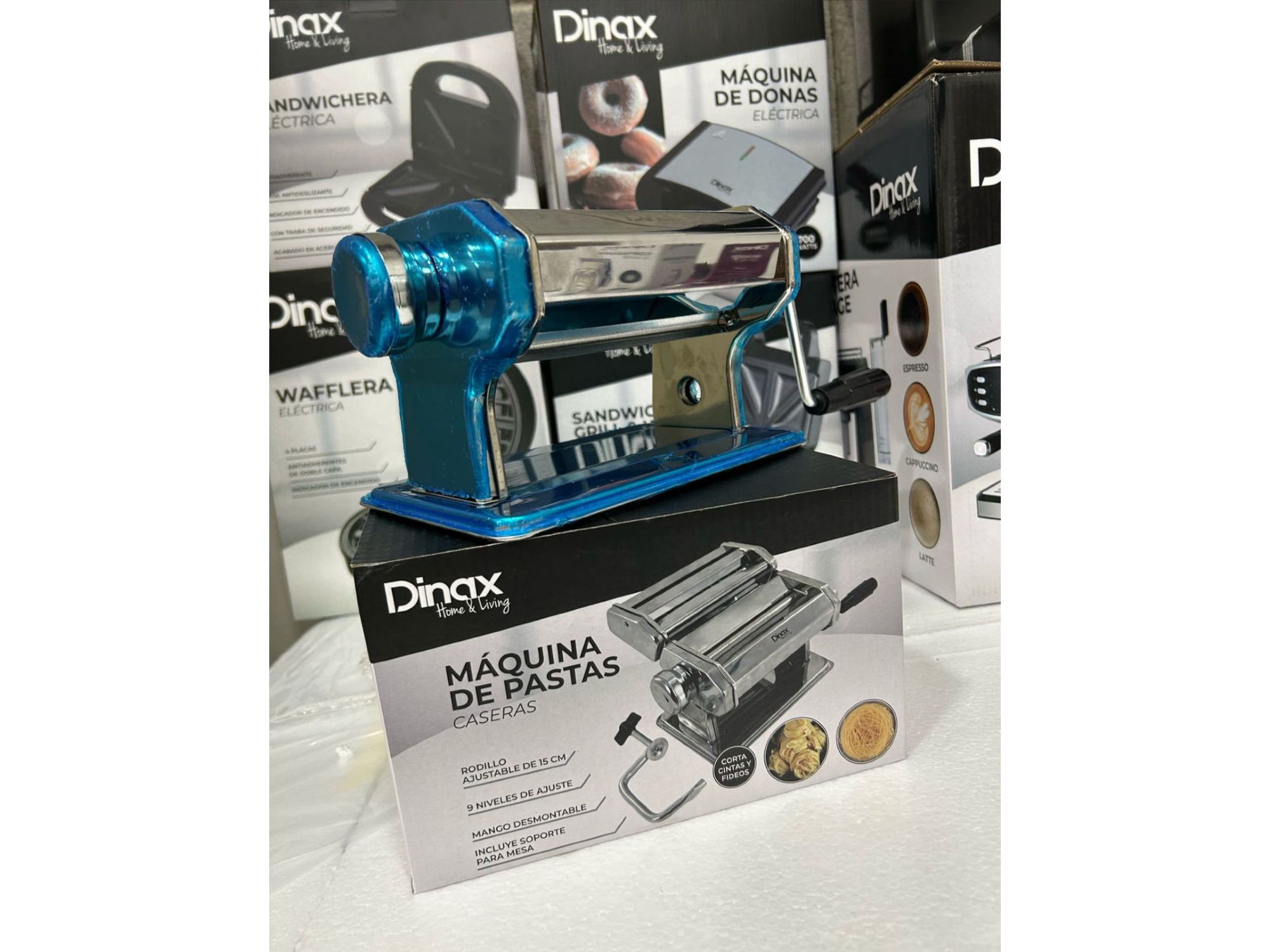 FABRICA DE PASTA  CON RAVIOLERA HOGARIS