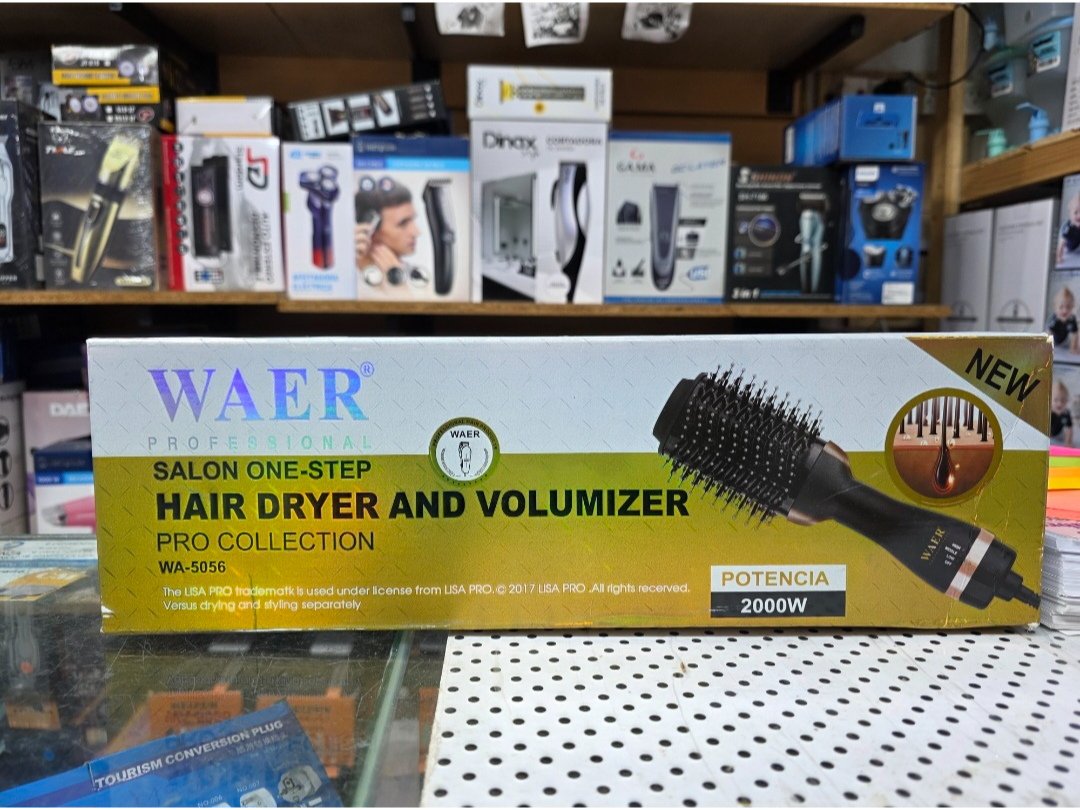 CEPILLO SECADOR Y VOLUMIZADOR