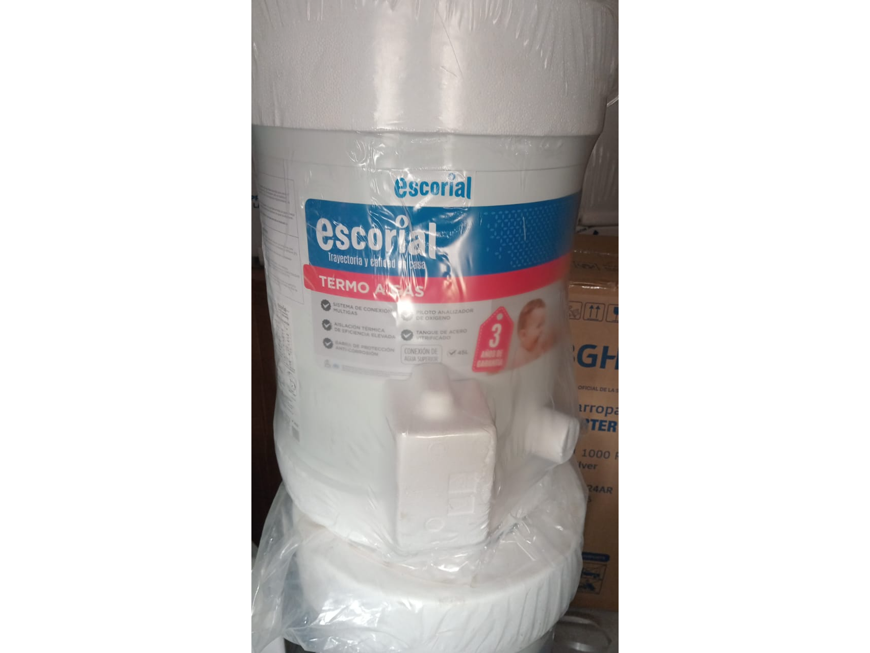TERMOTANQUE ESCORIAL DE 45 LITROS SUPERIOR A GAS .