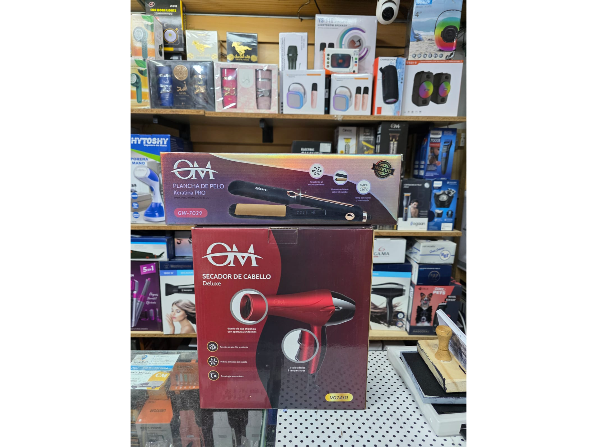 Combo plancha y secador om