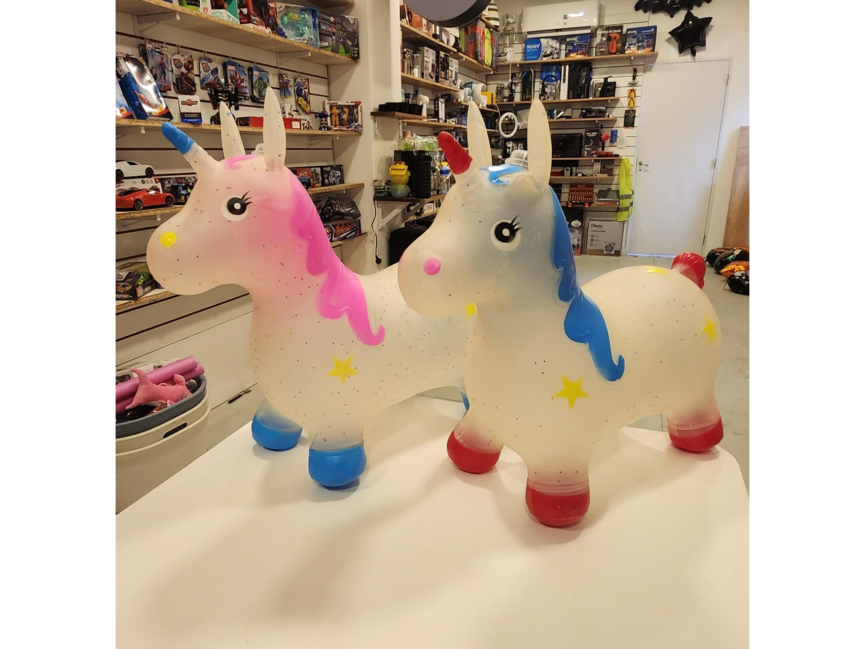 UNICORNIO SALTARIN