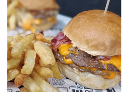 Hamburguesa súper M doble
