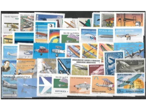 AVIONES - ARGENTINA, Colección de los 42 sellos y 1 hojita block, nuevas mint.