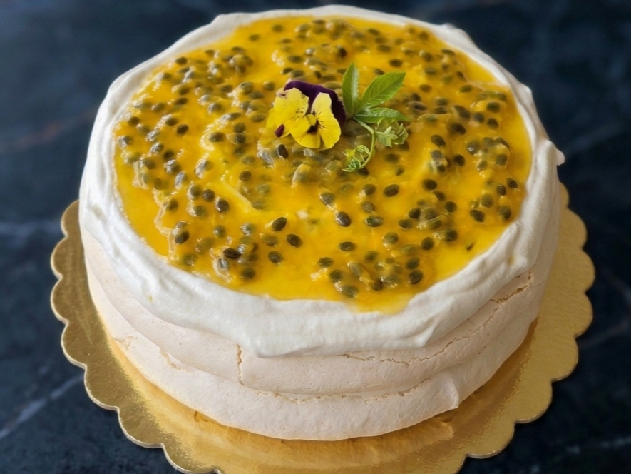 Pavlova de Maracuyá