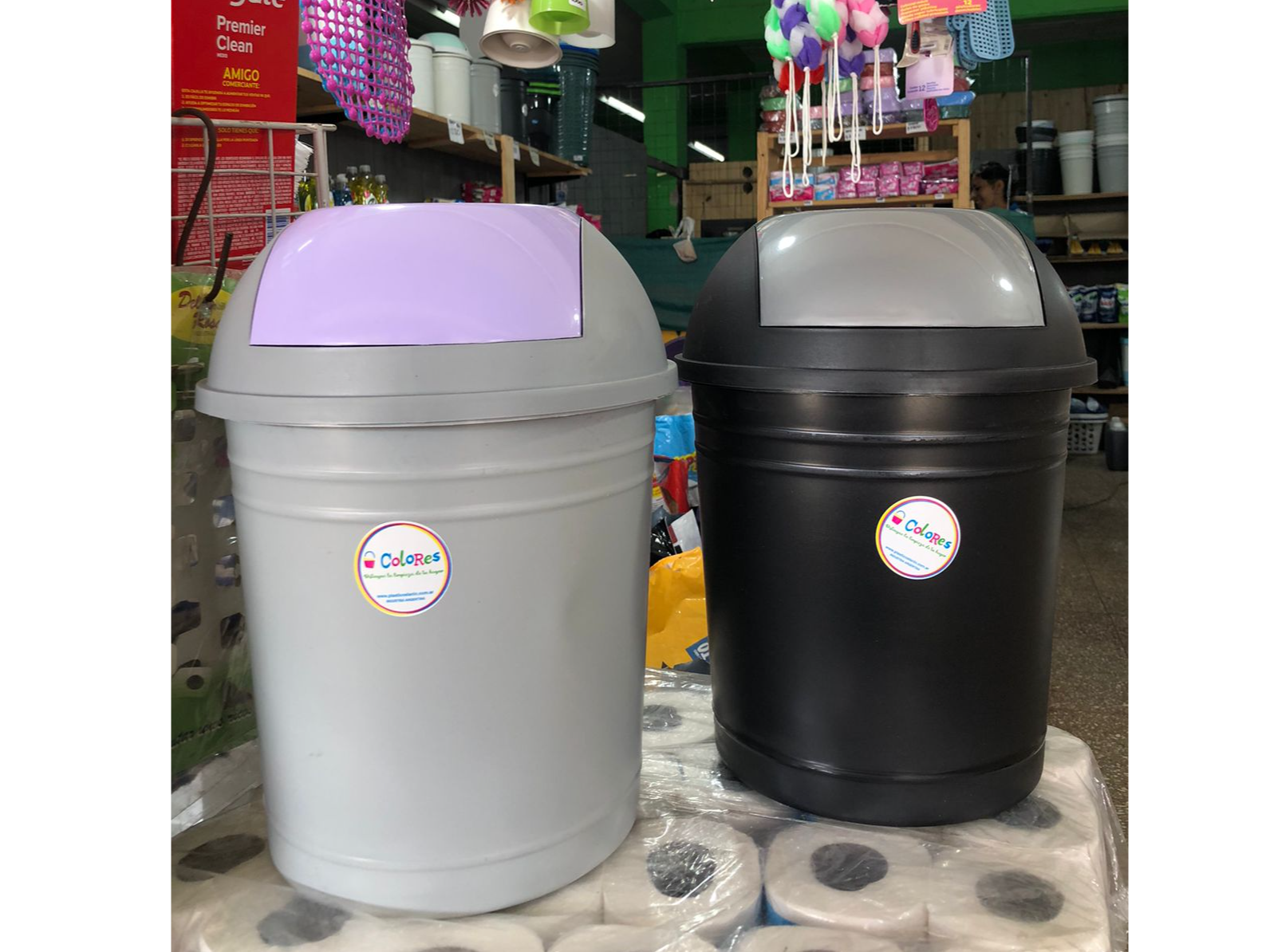 Residuo 12 litros con tapa vaivén.