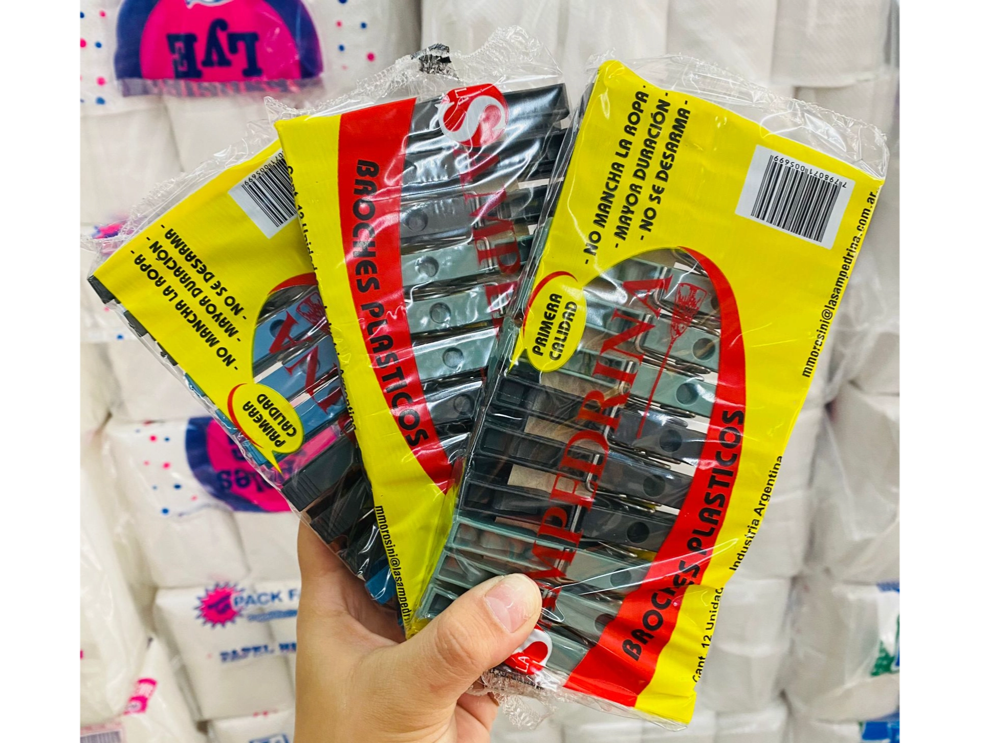 Broches de plástico