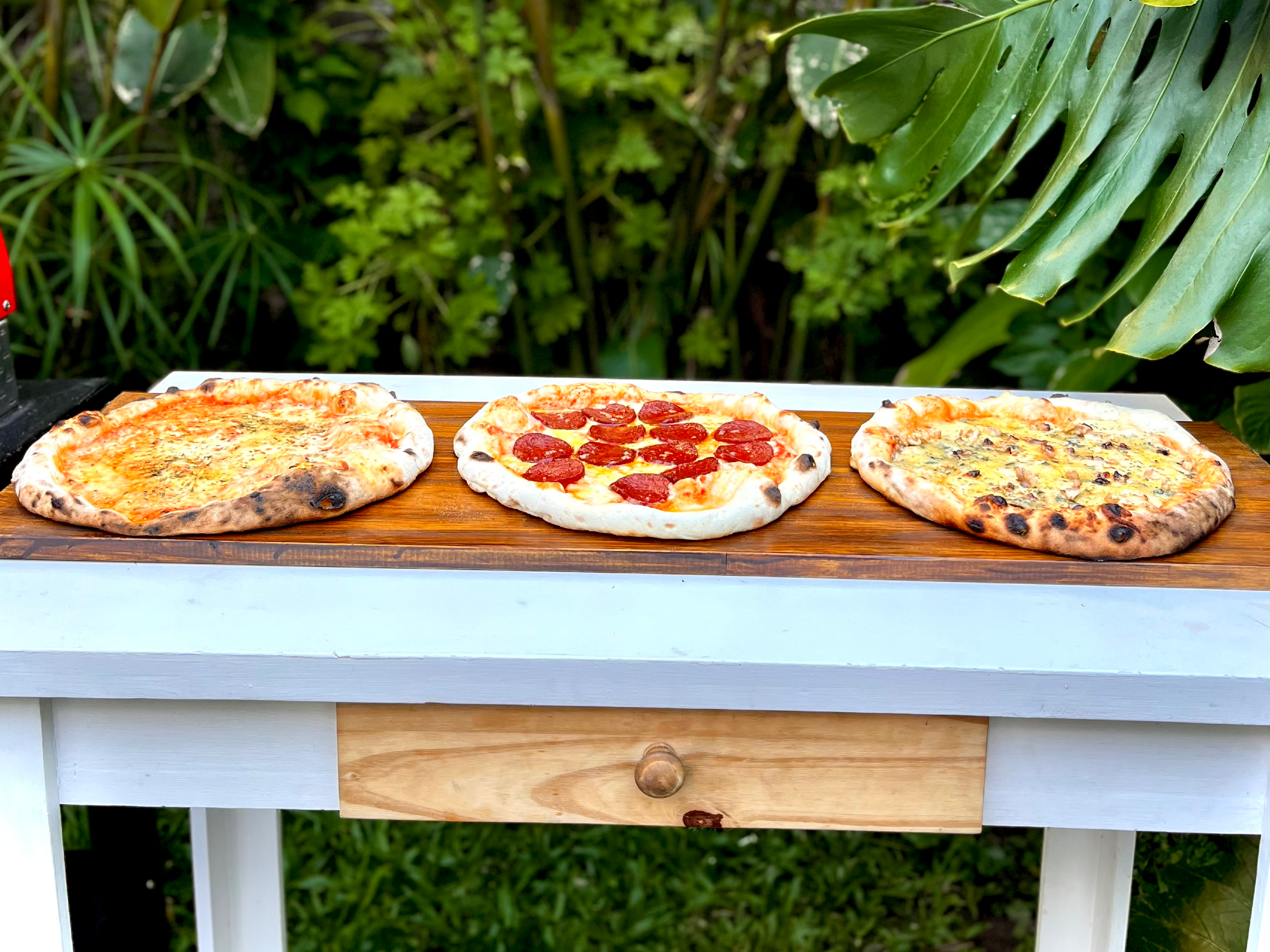 PROMO 1 MUZZARELLA + 1 PEPPERONI o ROQUE & NUEZ