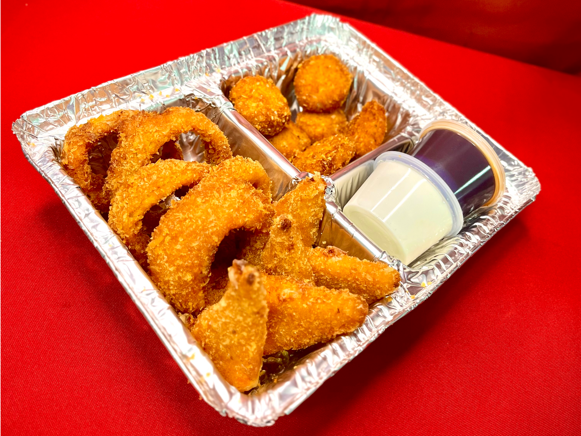 COMBO BOX: AROS DE CEBOLLA + MUZZARELLITAS + NUGGETS