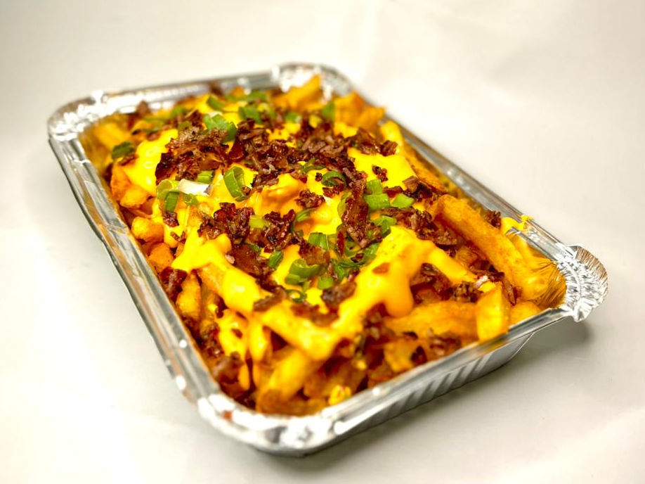 CAJA DE PAPAS CON CHEDDAR Y PANCETA