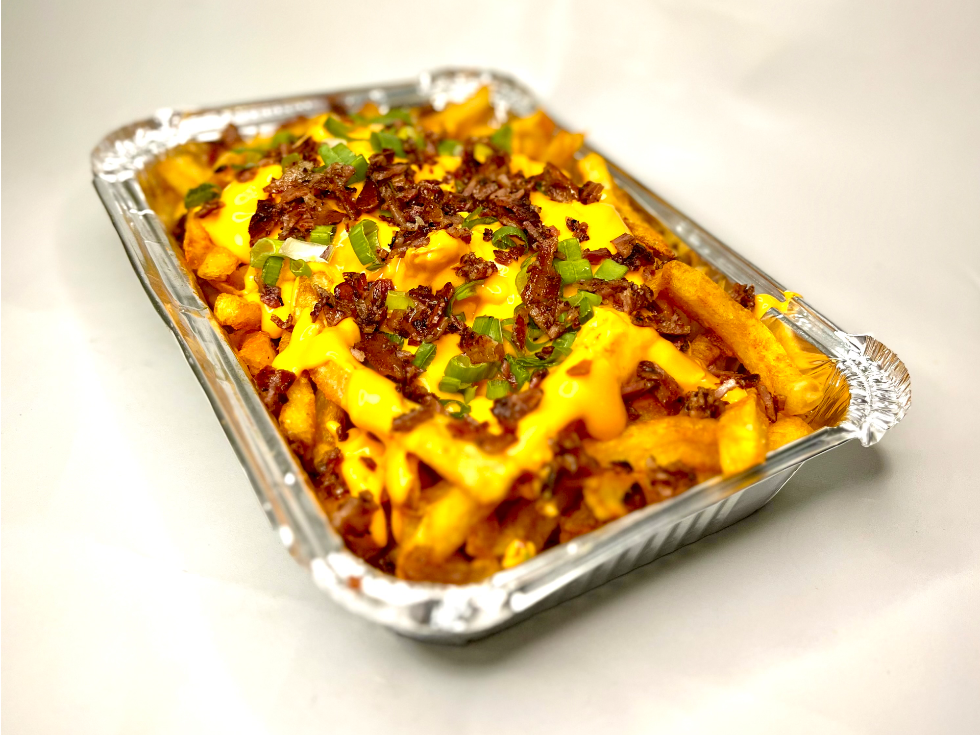 CAJA DE PAPAS CON CHEDDAR Y PANCETA