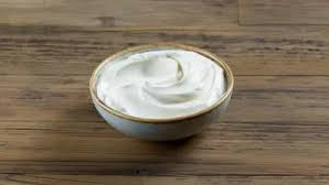 YOGUR, JUGO DETOX Y UNTABLES