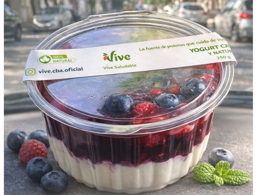 YOGUR CON FRUTAS MERMELADA Y GRANOLA