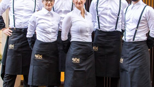 Delantales, cofias y uniformes