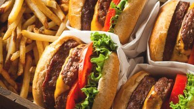 Burger con Fritas