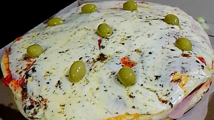 Pizza Burger con Fritas