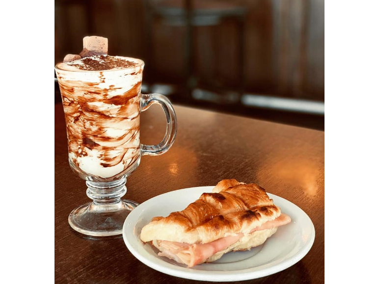 Submarino con Luneta de Jamón y Queso